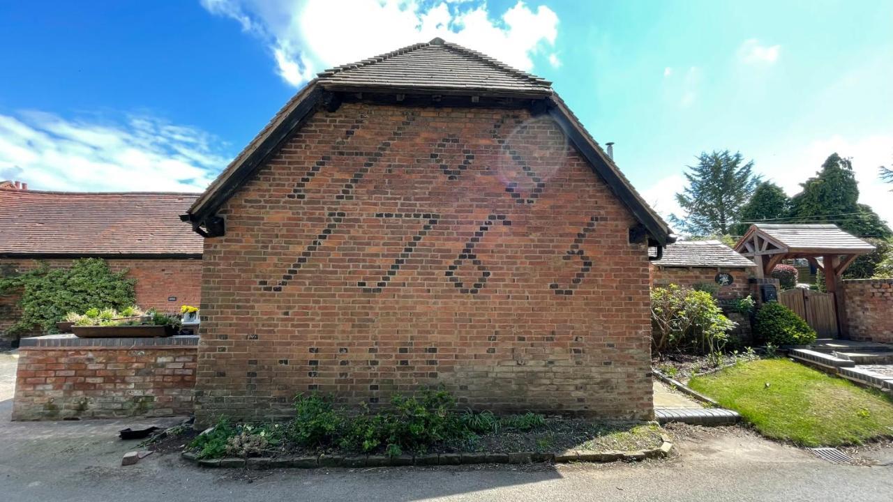 Elegant Peaceful Barn In Rural Village Setting Close To Stratford Upon Avon Екстериор снимка
