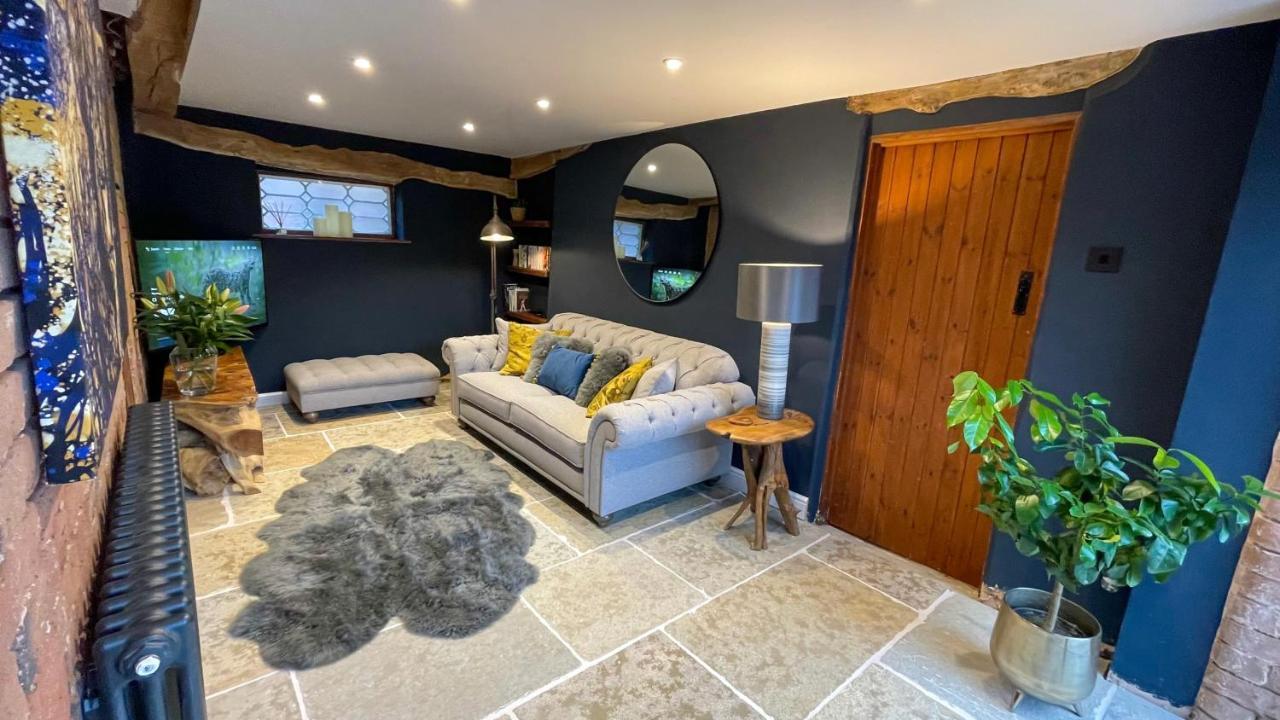 Elegant Peaceful Barn In Rural Village Setting Close To Stratford Upon Avon Екстериор снимка